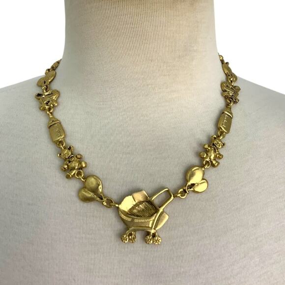 Bergdorf Goodman Vintage 1995 Gold Tone New Baby Necklace Signed - Picture 3 of 6